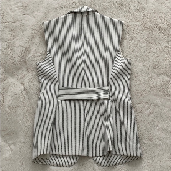 Express white stripes longvest size XS NWOT - Picture 2 of 4